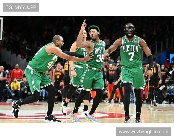 杰伦布朗分享全队胜利喜悦强调持续学习与进步的重要性